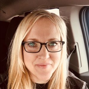 Meet your Posher, Jenn